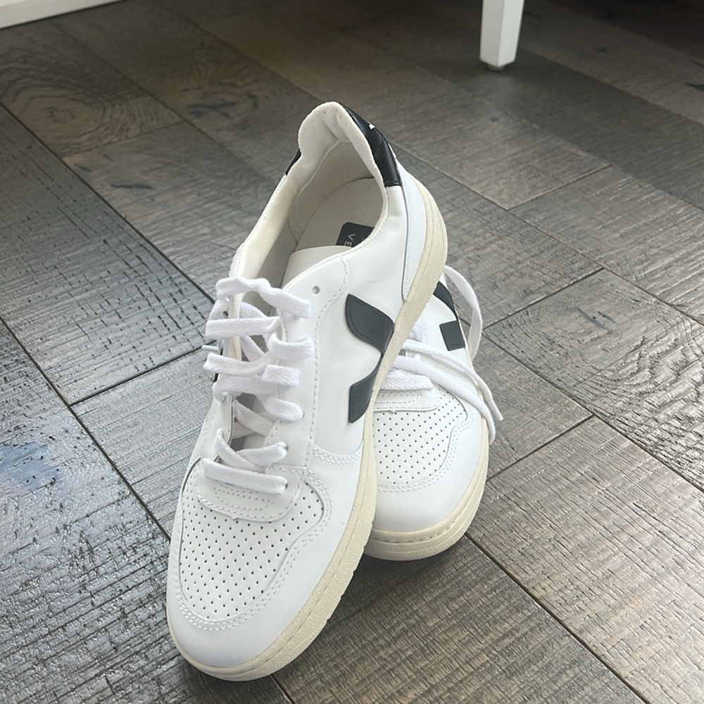 Veja Sneakers